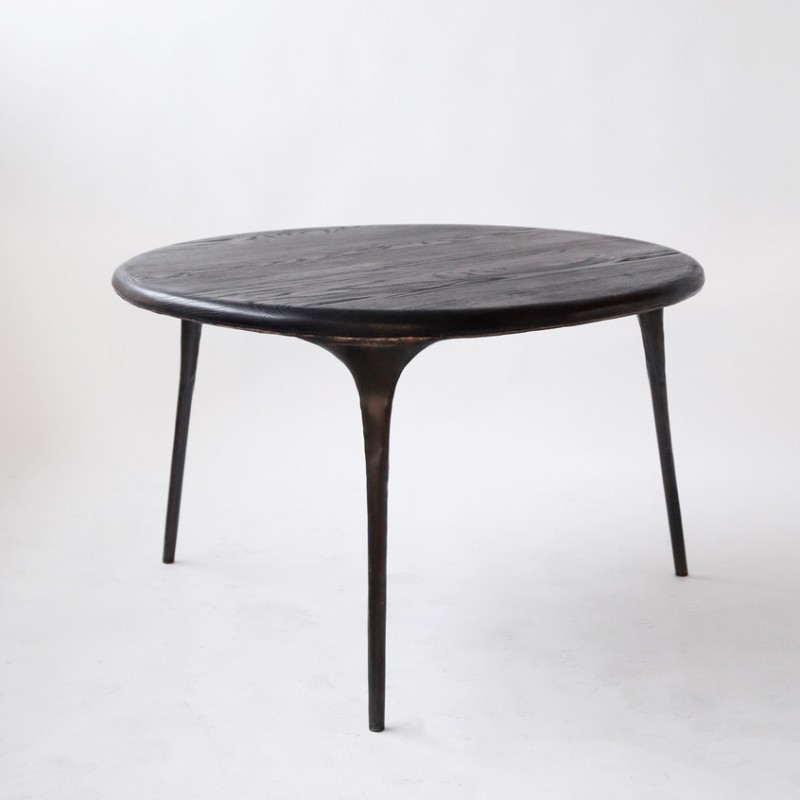 <a href="https://www.galeriegosserez.com/artistes/loellmann-valentin.html">Valentin Loellmann </a> - Copper - Table ronde